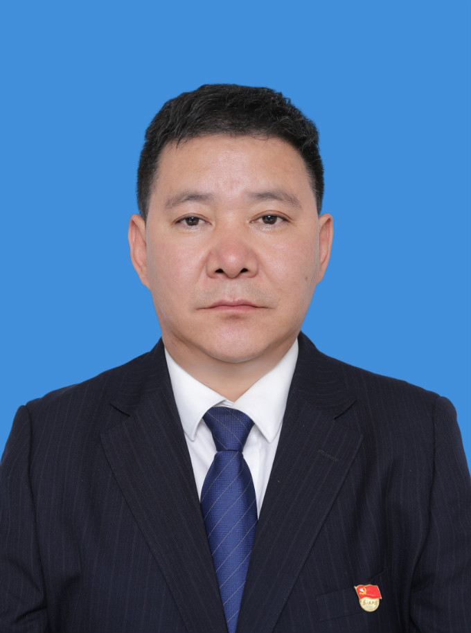 頓珠朗加 (董事長(zhǎng)、黨委書記)